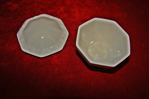 bombonierka, pojemnik na słodzik Rosenthal Biała Maria bombonierka, pojemnik na słodzik Rosenthal Biała Maria