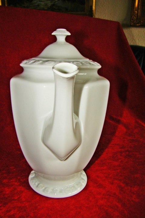 duży dzbanek Rosenthal Biała Maria 1,9 l duży dzbanek Rosenthal Biała Maria 1,9 l