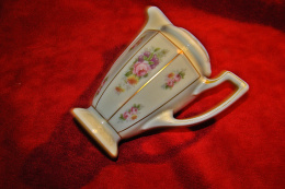 mały mlecznik Rosenthal Biała Maria Poesie