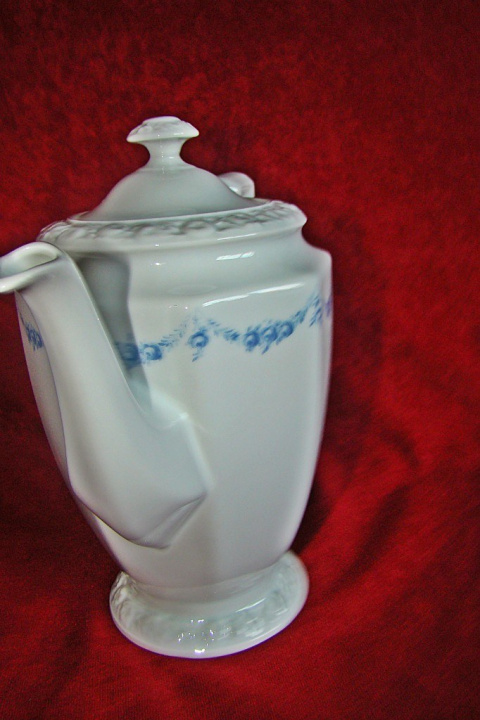 dzbanek Rosenthal Biała Maria Rosenkante Blau dzbanek Rosenthal Biała Maria Rosenkante Blau