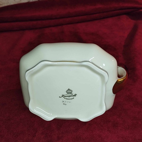 mlecznik Koenigszelt, porcelana śląska- Juliane mlecznik Koenigszelt, porcelana śląska- Juliane