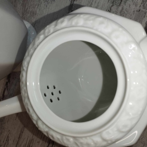dzbanek do herbaty Rosenthal Biała Maria z sitkiem dzbanek do herbaty Rosenthal Biała Maria z sitkiem