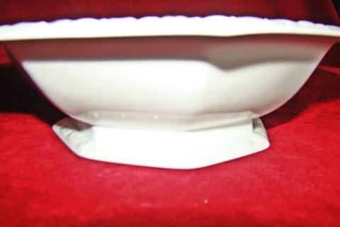 misa na stopie Rosenthal Biała Maria 24,5 cm misa na stopie Rosenthal Biała Maria 24,5 cm