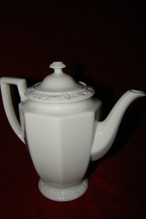 dzbanek Rosenthal Biała Maria 22 cm z sitkiem dzbanek Rosenthal Biała Maria 22 cm z sitkiem