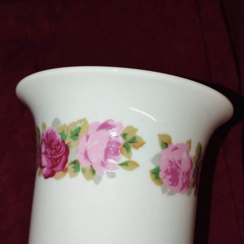 piękny wazon Rosenthal Biała Maria Róże 15 cm piękny wazon Rosenthal Biała Maria Róże 15 cm