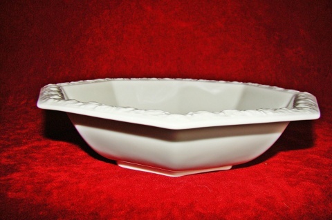 misa Rosenthal Biała Maria śred. 24,5 cm