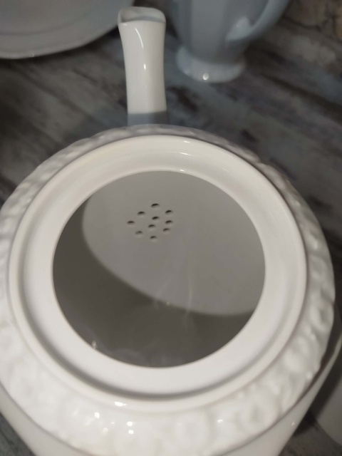 dzbanek Rosenthal Biała Maria 22 cm z sitkiem