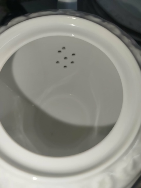 dzbanek do herbaty Rosenthal Biała Maria z sitkiem