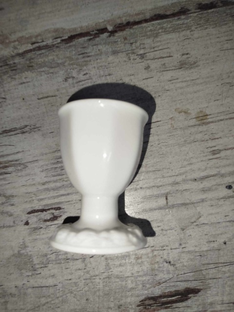 kieliszek do jaj na nóżce 1936 r