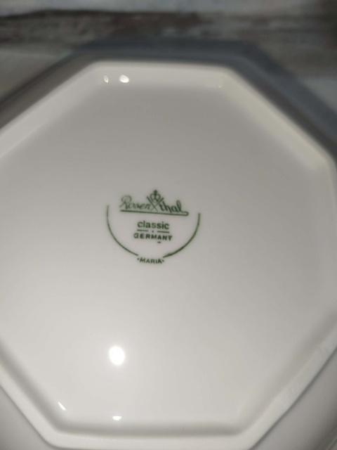 misa Rosenthal Biała Maria śred. 25 cm